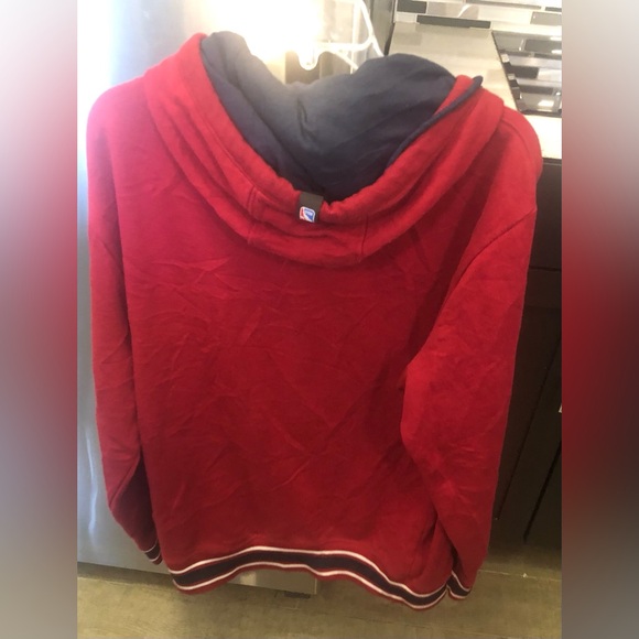 Cleveland Cavaliers men’s size large hoodie - Picture 2 of 3